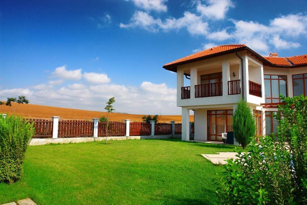 Vila Generaator House Acheloj Exteriér fotografie